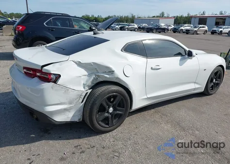 2021 Chevrolet Camaro Rwd 1Lt z USA, uszkodzony, nr VIN 1G1FB1RS3M0113261